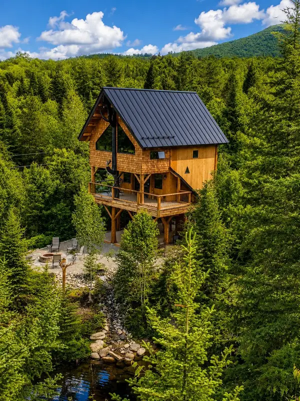 75 Percy View, Maidstone, VT 05905
