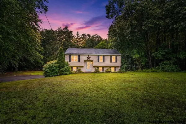 329 Whittier Drive, Fremont, NH 03044