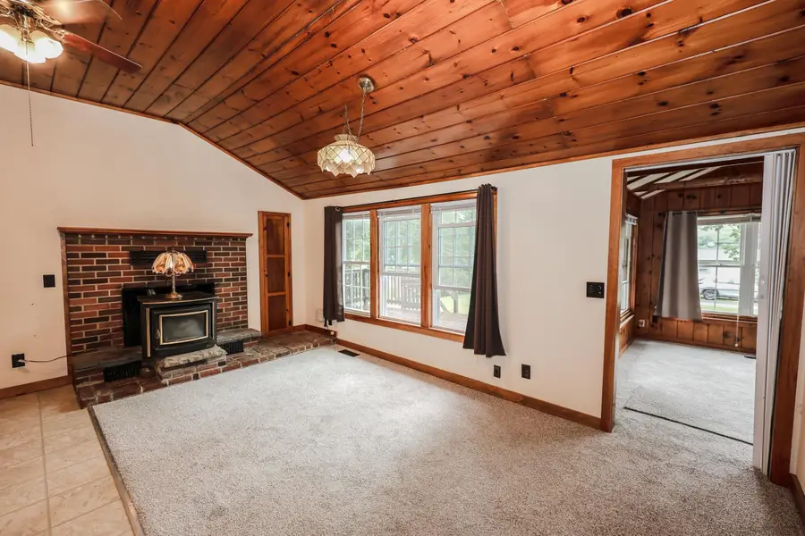 7 Holiday Shore Drive, Dunbarton, NH 03046 - #2