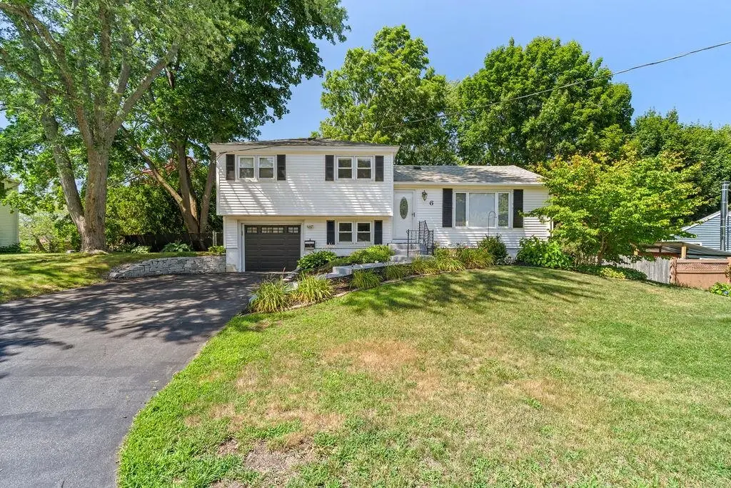 6 Larry Lane, Portsmouth, NH 03801 - #1