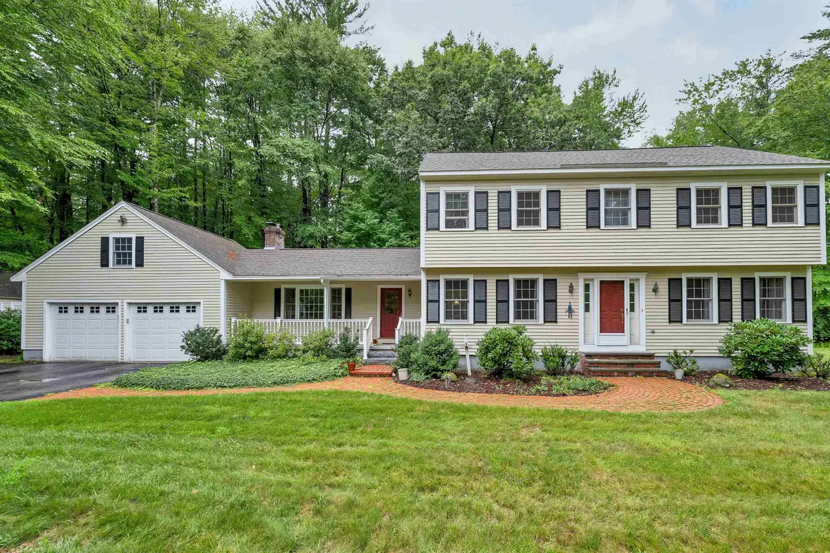 8 Christmas Tree Circle, Bedford, NH 03110 - #1