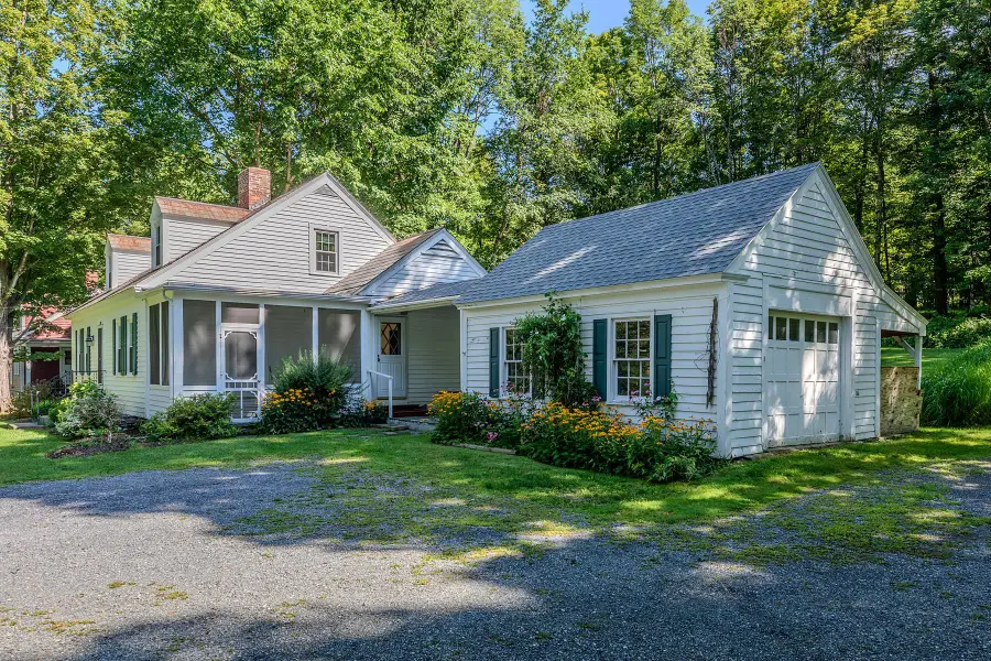 2984 VT Route 313, Arlington, VT 05250 - #2