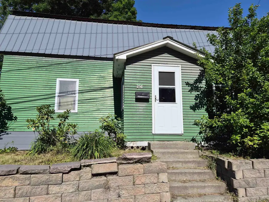 258 North Main Street, Northfield, VT 05663 - #2