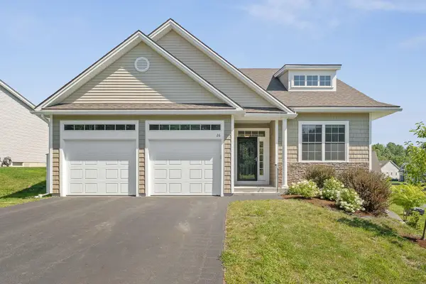 26 Edgewood Brook Road, Barre Town, VT 05641