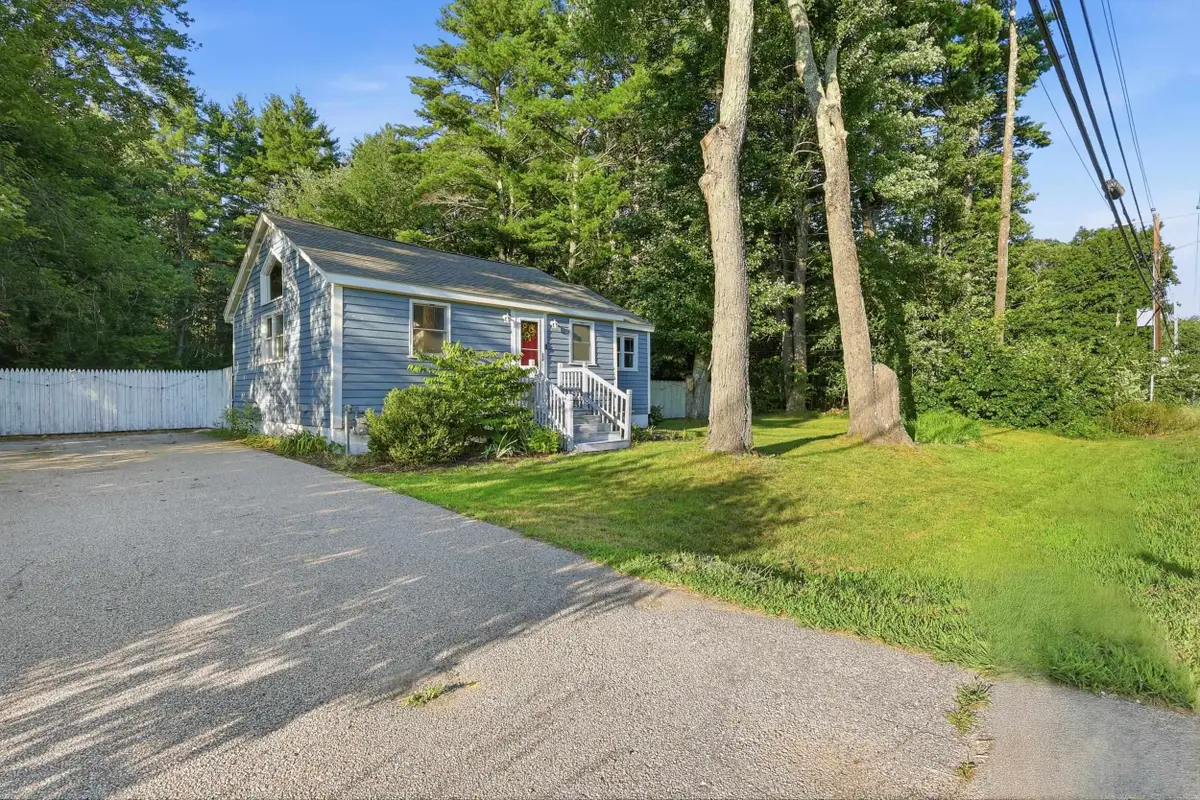 219 W High Street, Somersworth, NH 03878 - #1