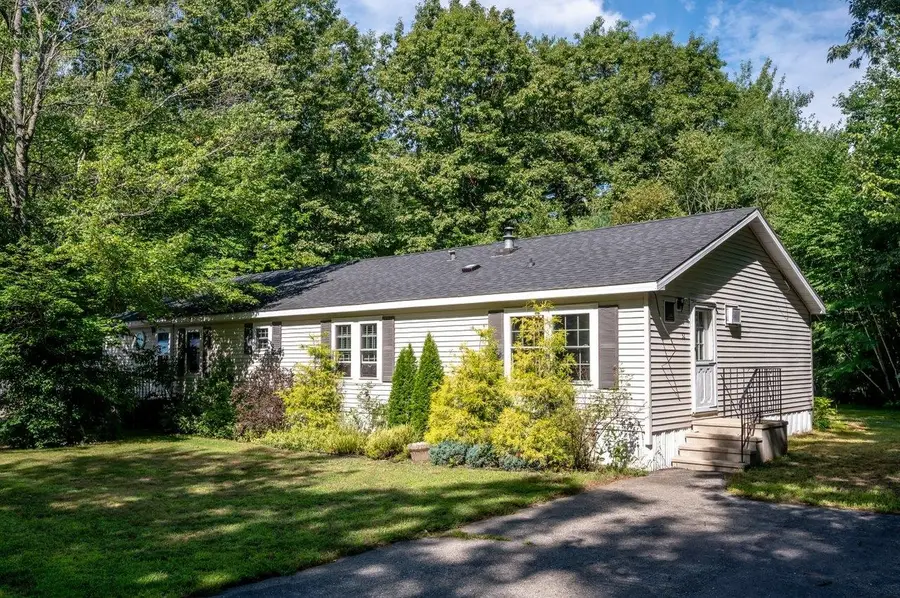 32  Hawaii Lane, Rochester, NH 03867 - #3