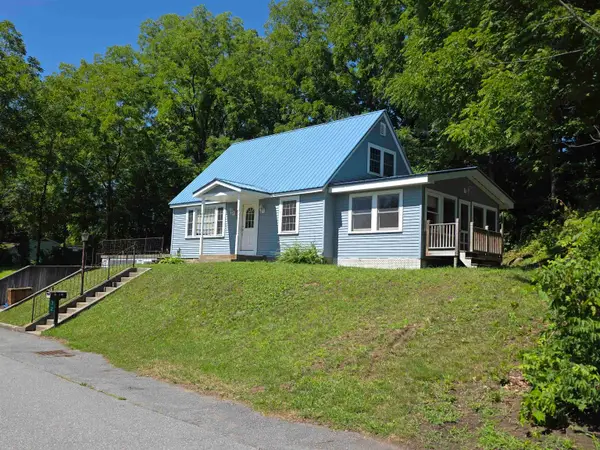 32 Mark Street, Springfield, VT 05156