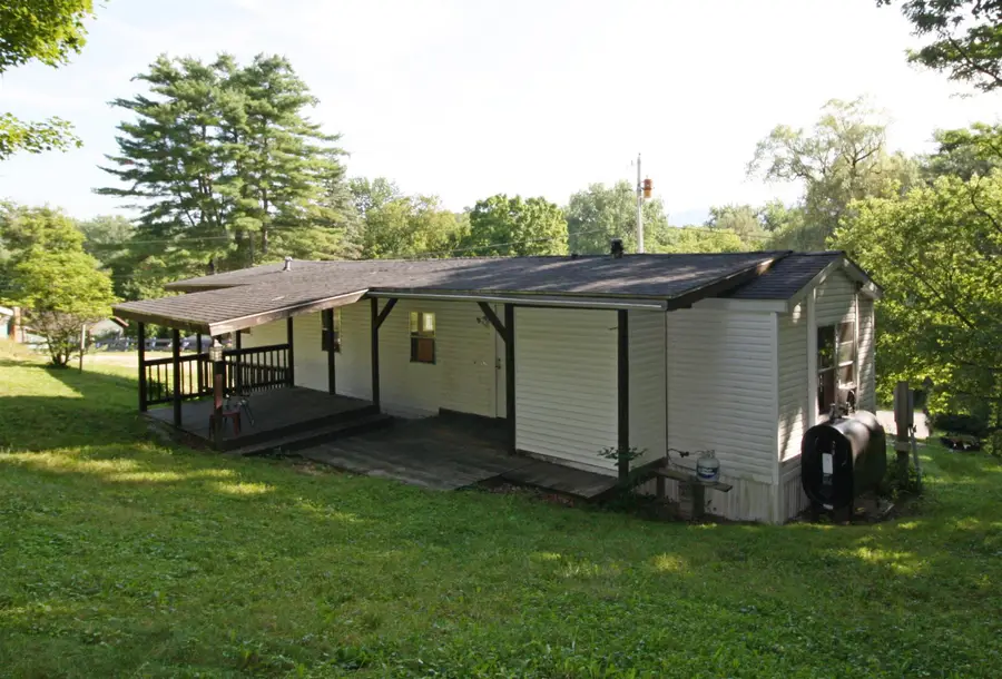 41 Maple Street, Brandon, VT 05733 - #3