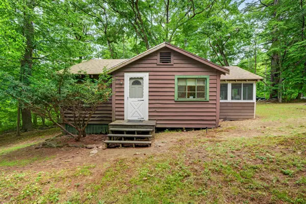 425 Narrows Road, Barnstead, NH 03225