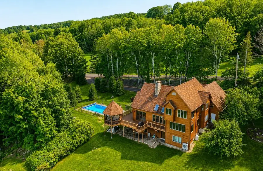 6008 Lake Road, Newport, VT 05857 - #2