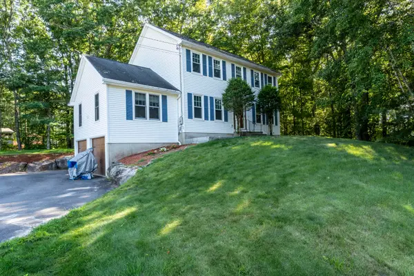 96 Lindsey Way, Goffstown, NH 03045