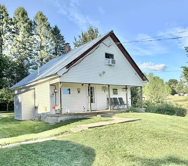 199 Dollys Road, Lyndon, VT 05851