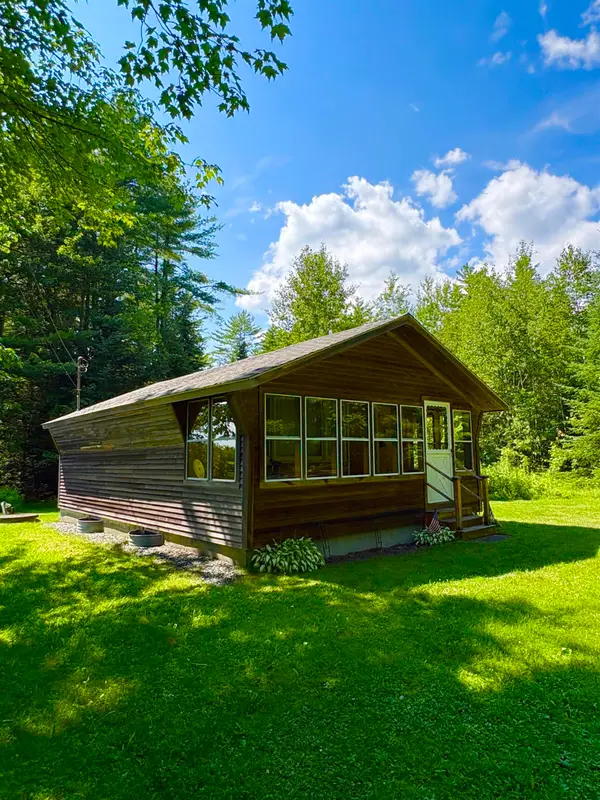 843 Perini Road, Newbury, VT 05051