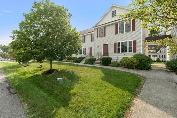 8 Footbridge Lane, Dover, NH 03820