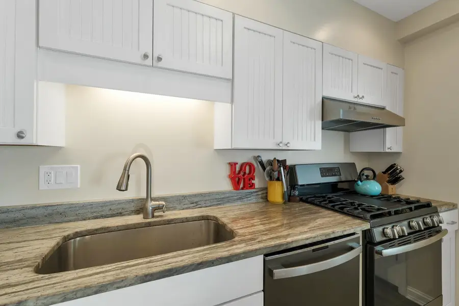 415 High Street, Hampton, NH 03842 - #3