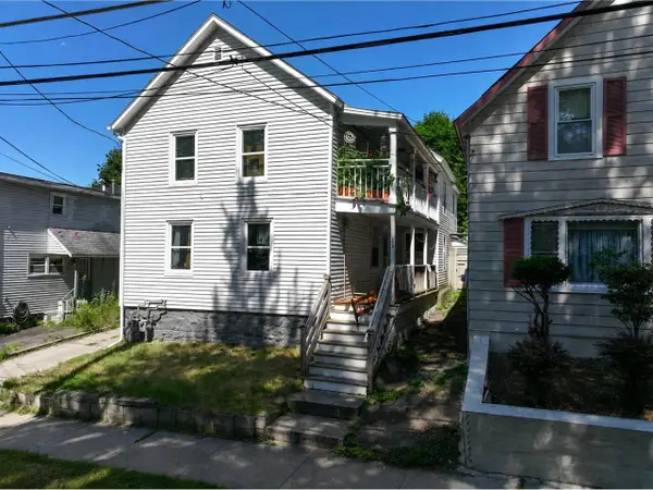 25 River Street, Winooski, VT 05404