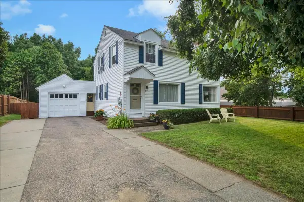 819 North Avenue, Burlington, VT 05408