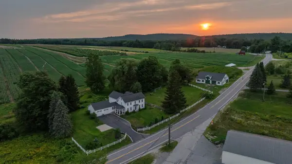 208 Silver Lake Road, Hollis, NH 03049
