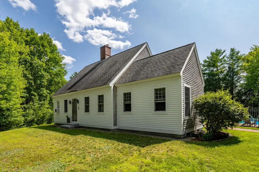 1539 PROVINCE Road, Strafford, NH 03884 - #2