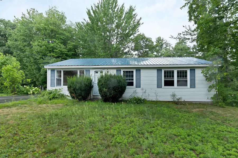 11 Massachusetts Avenue, Meredith, NH 03253 - #3