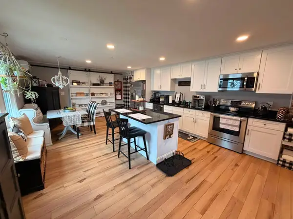 98 Maple Street, Rochester, NH 03867