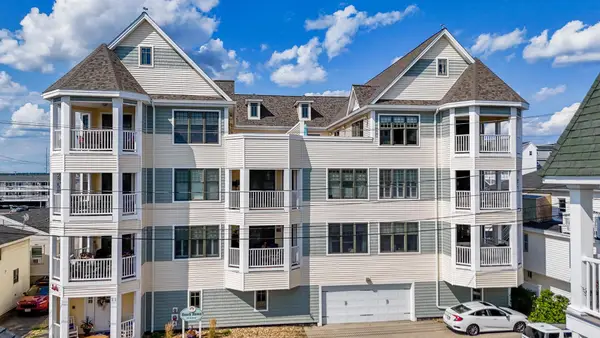 22 K Street #301, Hampton, NH 03842