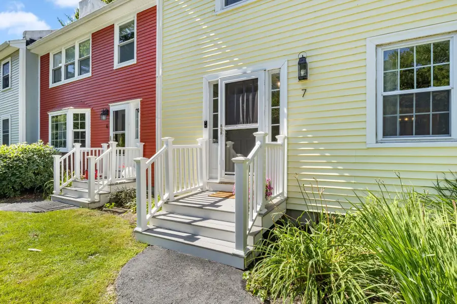 41 Boulder Brook Drive #7, Exeter, NH 03833 - #3