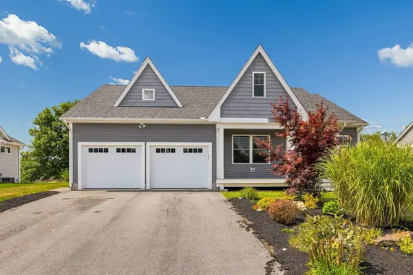 48 Sunningdale Drive, Somersworth, NH 03878