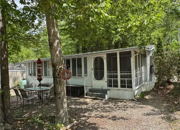 296 Baxter Lake Drive, Rochester, NH 03867
