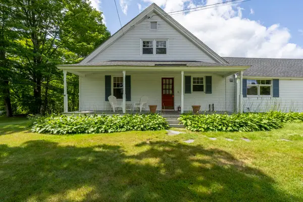 621 Bradford Road, Newport, NH 03773