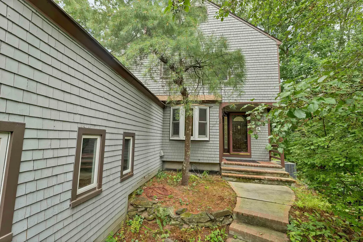 9 Kipford Way, Nashua, NH 03063 - #1