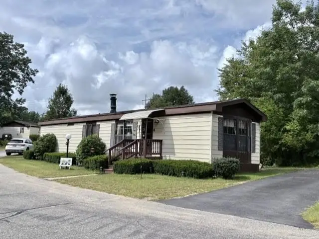 52 Rachel Circle, Goffstown, NH 03045 - #2