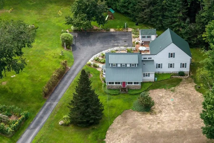 32 Flutter Street, Nottingham, NH 03290 - #2