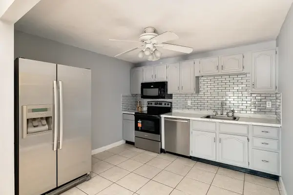 2 Pembroke Drive #15, Derry, NH 03038