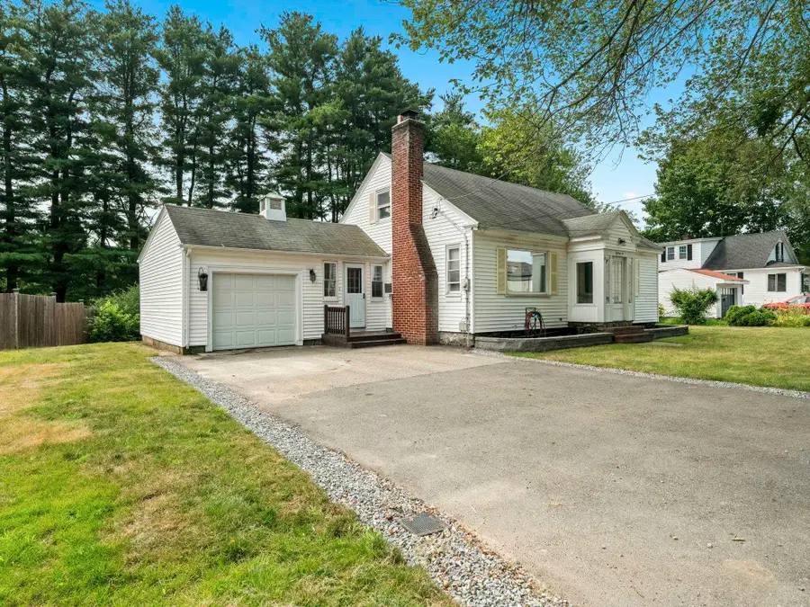 10 Pond Street, Salem, NH 03079 - #2