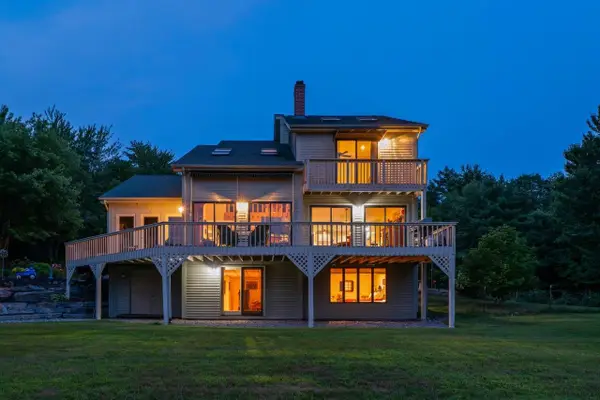 86 Corliss Hill Road, Meredith, NH 03253