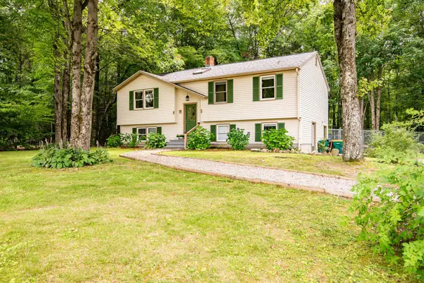 4 Birchwood Avenue, Rochester, NH 03867