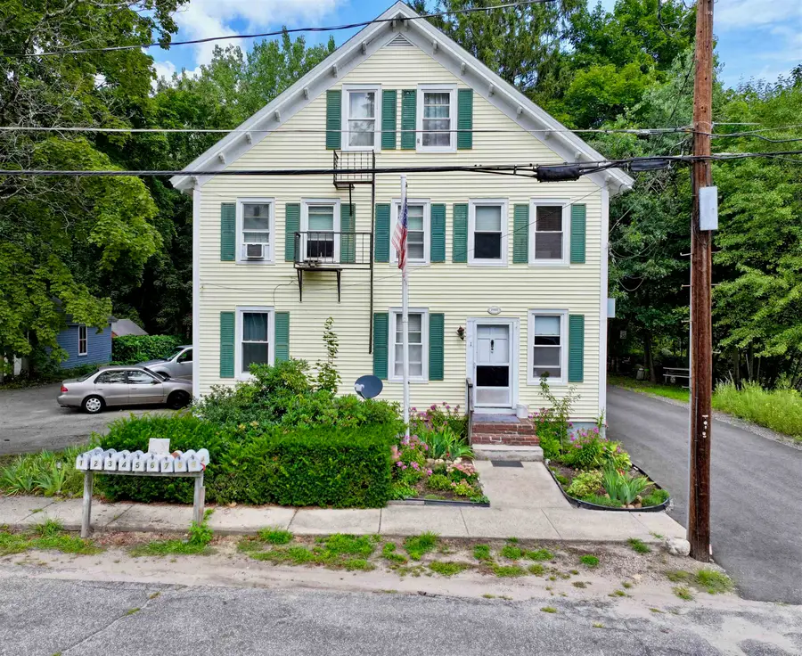 22 Railroad Avenue, Merrimack, NH 03054 - #2