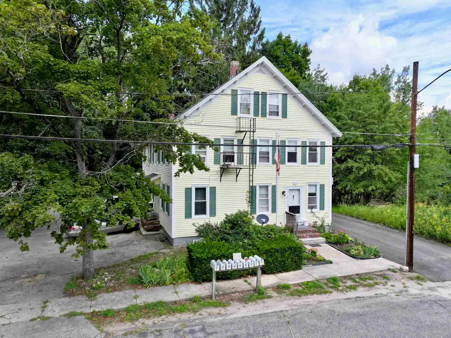 22 Railroad Avenue, Merrimack, NH 03054 - #3