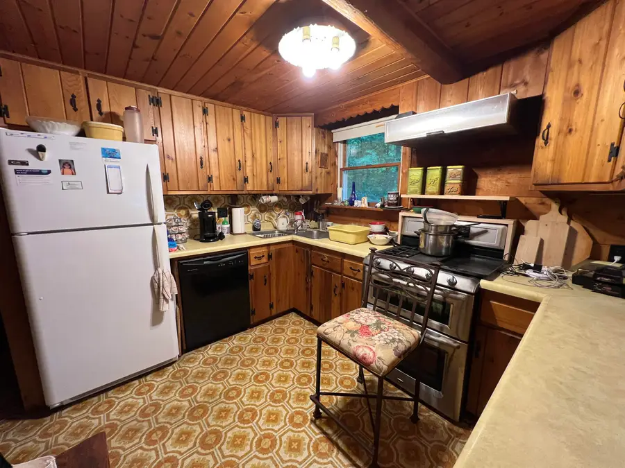 8 Penny Avenue, Stratton, VT 05360 - #3