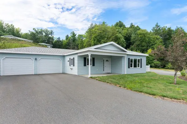 77 Buttonwood Drive, Brattleboro, VT 05301