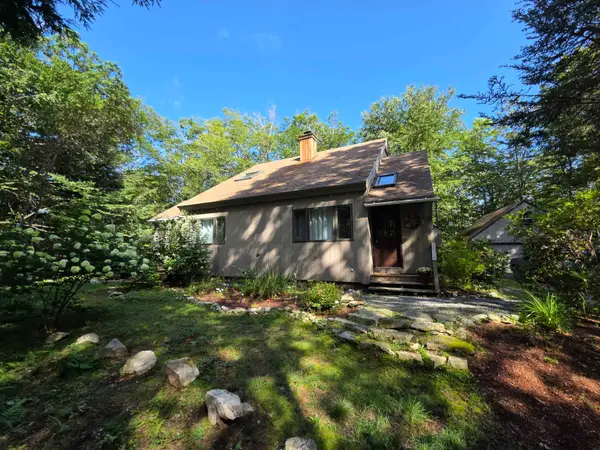 6 Sugar Hill Road, Grantham, NH 03753