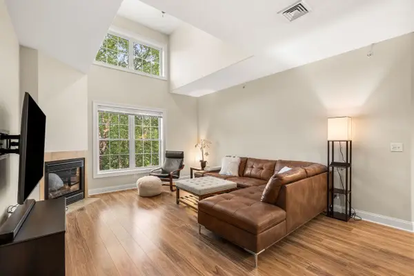 17 Roundabout Way #5, Manchester, NH 03102