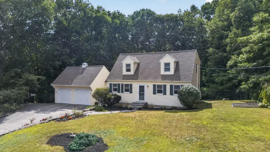 13 Helen Drive, Hooksett, NH 03106 - #3