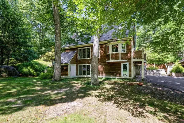94 Old Lee Road, Newfields, NH 03856