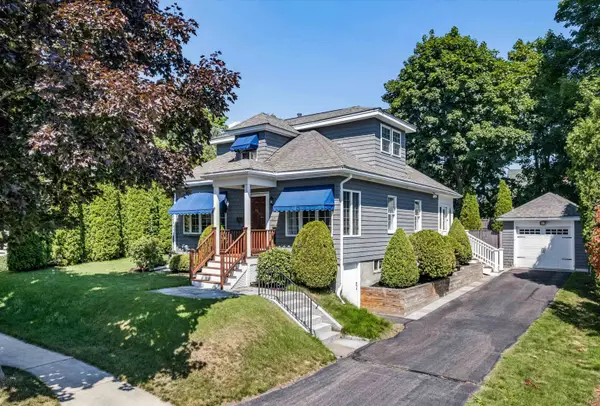 45 Willard Avenue, Portsmouth, NH 03801
