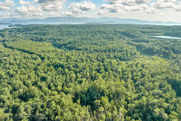 290 Pine Hill Road, Wolfeboro, NH 03894