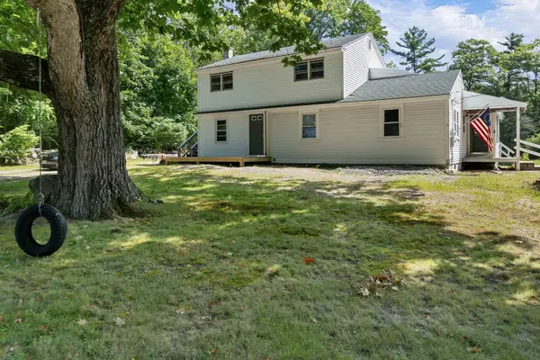 21 Waumbeck Road, Wolfeboro, NH 03894