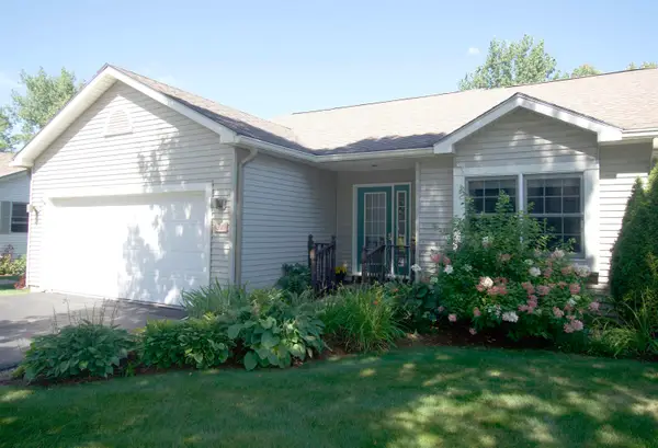 37 Honeysuckle Lane, Williston, VT 05495