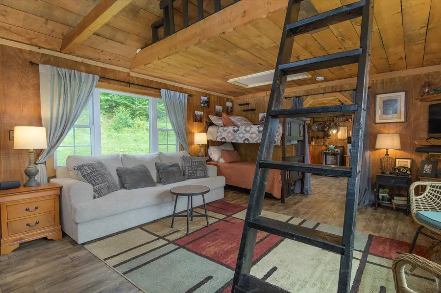 991 Old Post Road, Bradford, VT 05033 - #3